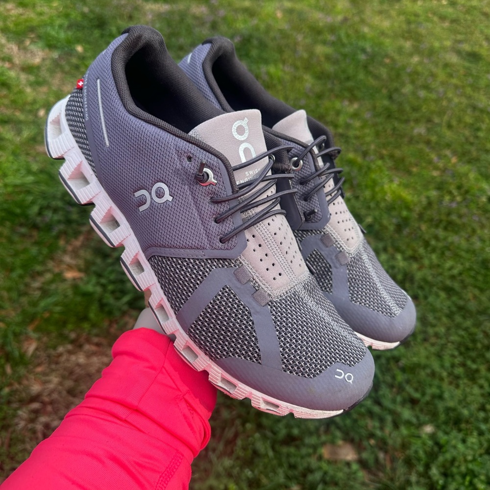 On Running Gray Athletic Shoes women’s 9w